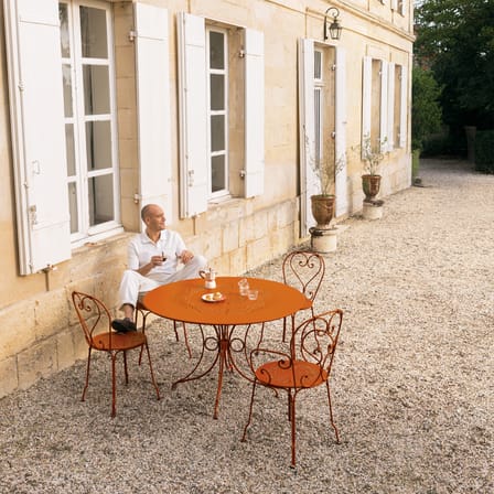 Stackable Chair 1900 Metal Orange - Fermob | Candied Orange - View 2